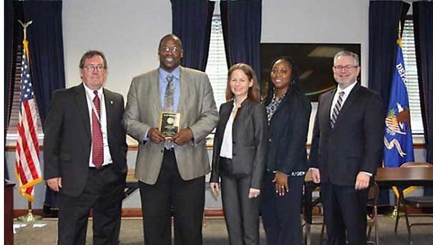 Mississippi FBI agent earns pair of awards for his work - Magnolia ...